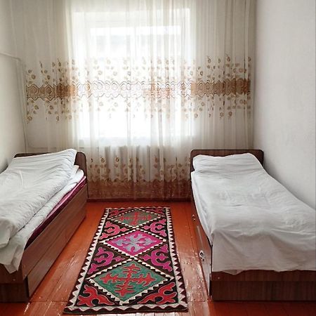 Guest House Bereke In Kyzart Village Bagysh Exteriér fotografie